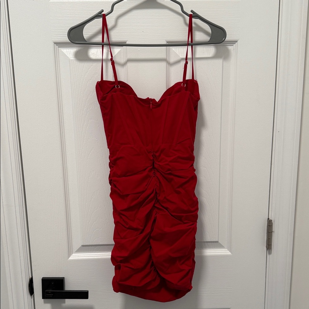 Chic Backless Red Dress - image 6